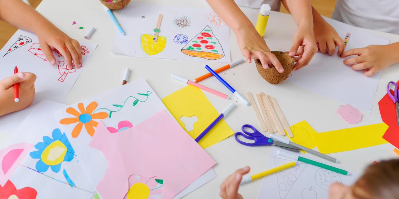 ¿Qué útiles escolares no deben faltar el primer día de clase en la mochila de nuestros hijos?