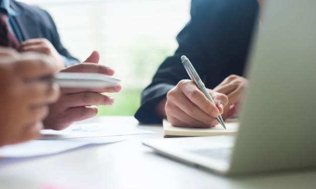 Cómo se usa un cuaderno de comunicaciones escolar de forma práctica