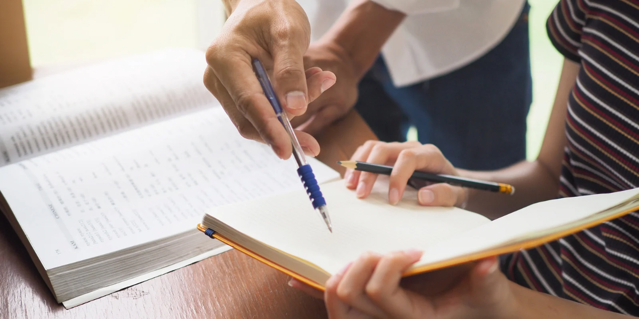 Cómo organizar y mejorar la gestión educativa con una agenda