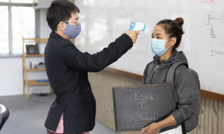 Escuelas que se reinventan: enseñanza y resiliencia postpandemia