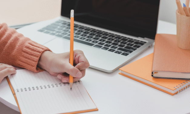 Escuela y conocimiento: educar para pensar en la era de la información