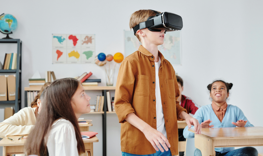 Aprender dentro de la realidad virtual: la revolución educativa global