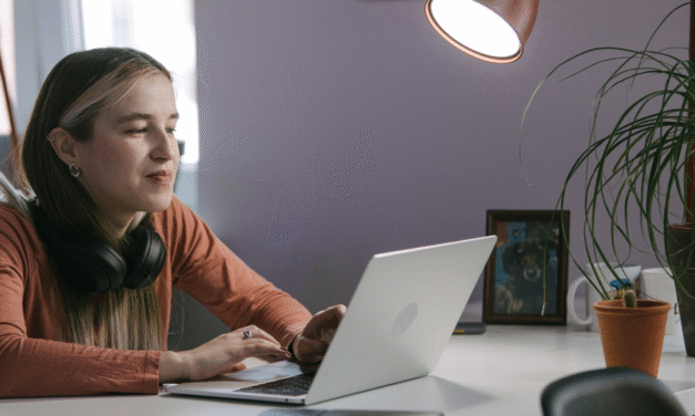 La importancia de enseñar ciudadanía digital en un mundo conectado