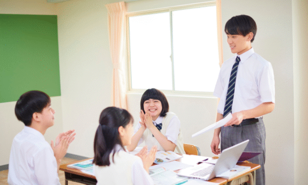 Pensar mejor: el desafío silencioso de la educación actual