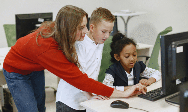 Discernir para comprender: la nueva tarea de la escuela moderna