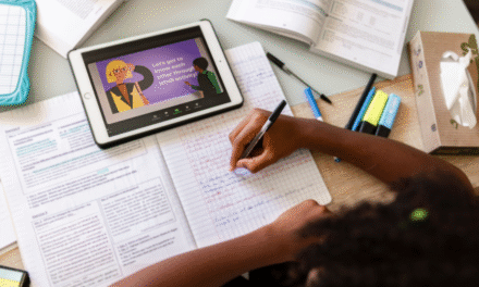 Pensar, leer y dialogar: el valor del método clásico en tiempos digitales