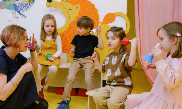 Aprender con libertad: el legado vivo de María Montessori