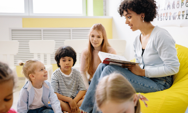 El libro y la voz: los dos pilares del aprendizaje humano
