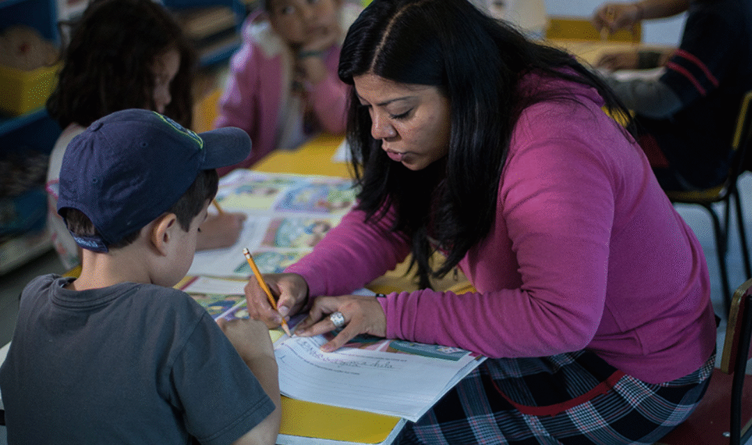 Condiciones laborales docentes en México: alternativas prácticas para avanzar