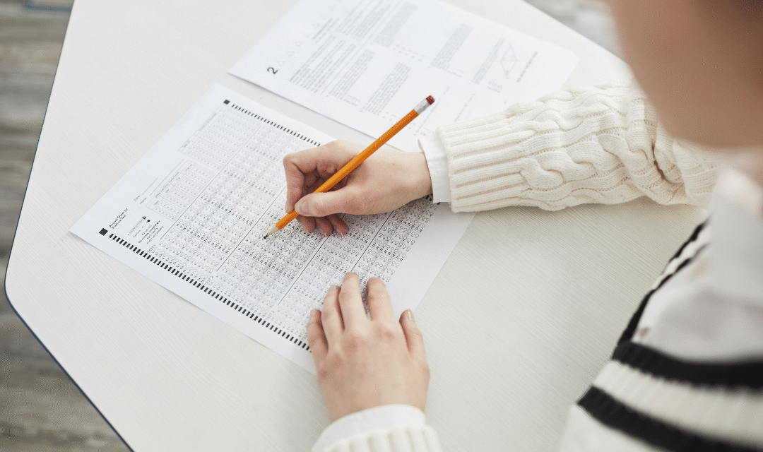 Evaluación escolar: soluciones prácticas más allá de las pruebas