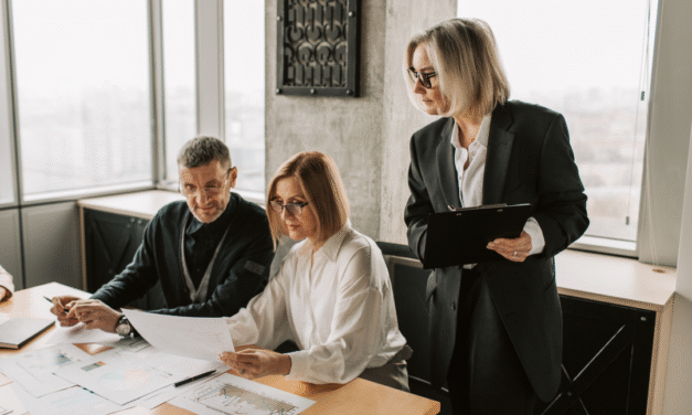Educación en diálogo: sociedad y escuela frente a 2026