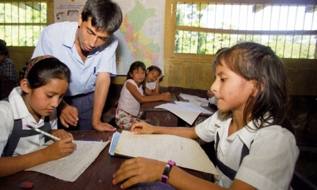 Capacitar docentes en territorios rurales: ideas aplicables hoy