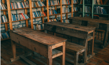 Financiamiento educativo mundial: qué cambia en 2025 y cómo afecta a estudiantes y docentes