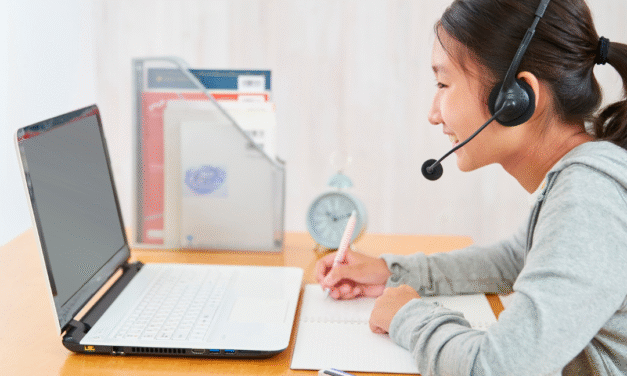 Capacitación en aula invertida para docentes durante las vacaciones