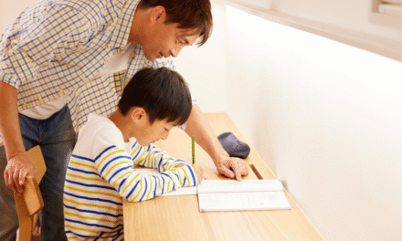 Acompañar las tareas escolares sin conflictos en casa