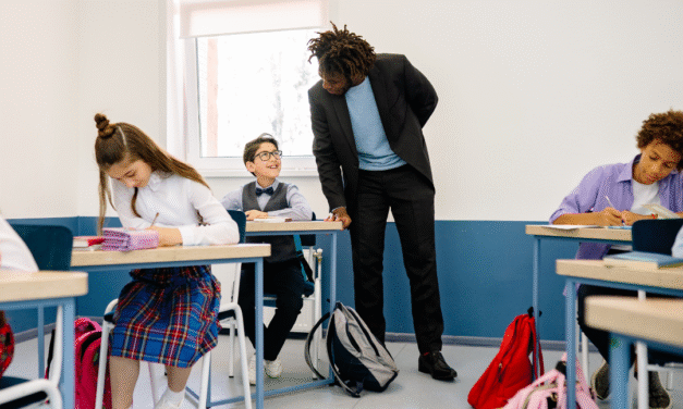 Mentalidad de crecimiento en familia: el valor pedagógico del error