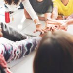 Cuidar al que Enseña: cómo crear redes de apoyo que fortalezcan al equipo Docente