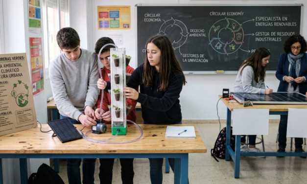 De la escuela al empleo sustentable a costo cero: la guía de orientación verde que elimina deudas